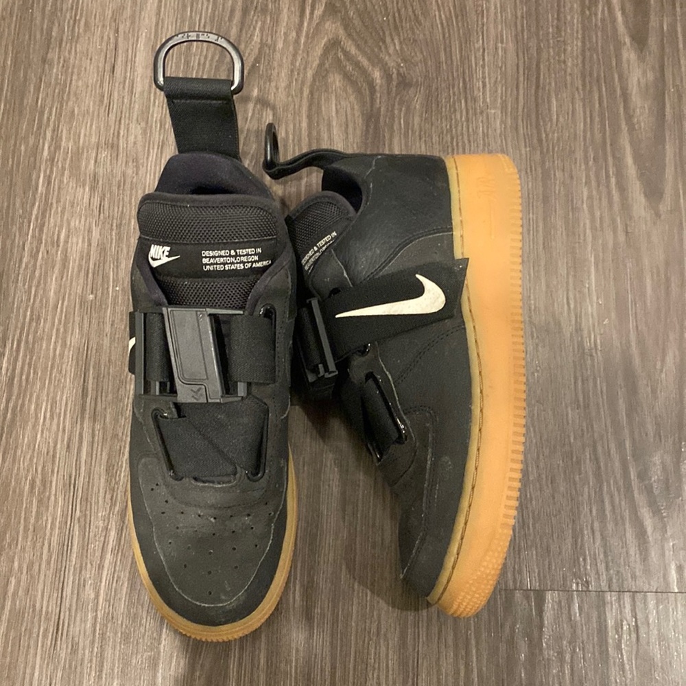 Fun magnetic buckle Nike sneakers